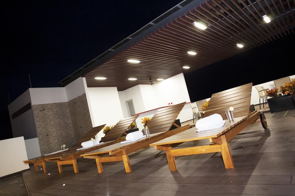 Hotel Cinco Monteria Exterior photo